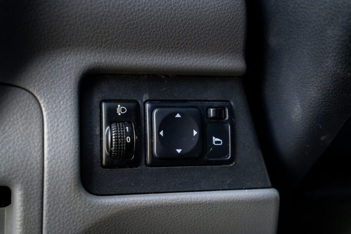 NISSAN NV200