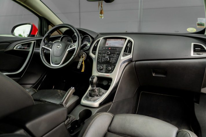 OPEL ASTRA GTC