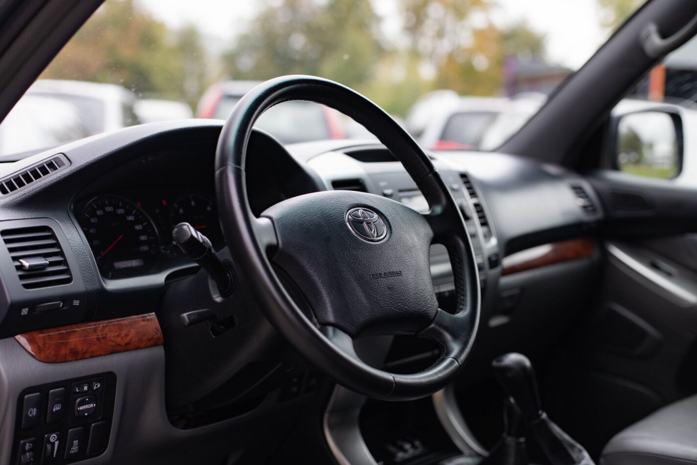 TOYOTA LAND CRUISER