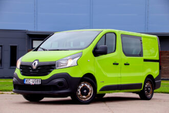 RENAULT TRAFIC