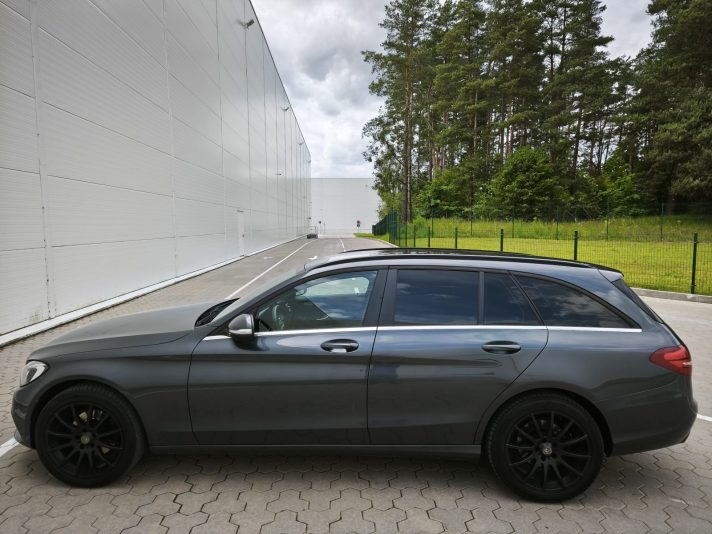 Mercedes-Benz C220 125kwt 7G-Tronic