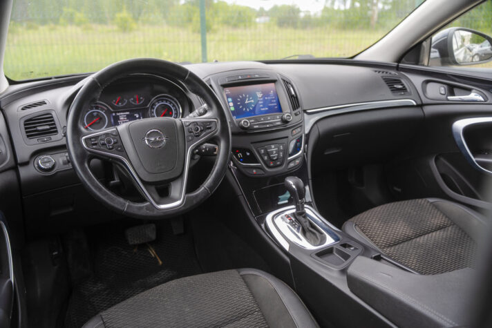OPEL INSIGNIA SPORTS TOURER SW