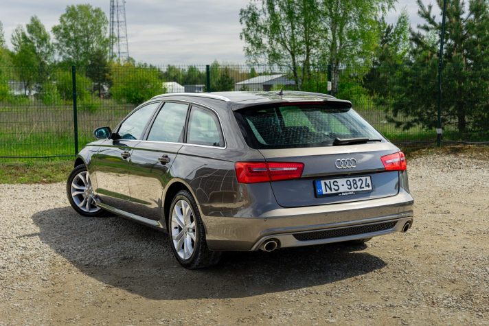 AUDI A6 AVANT S-LINE QUATTRO