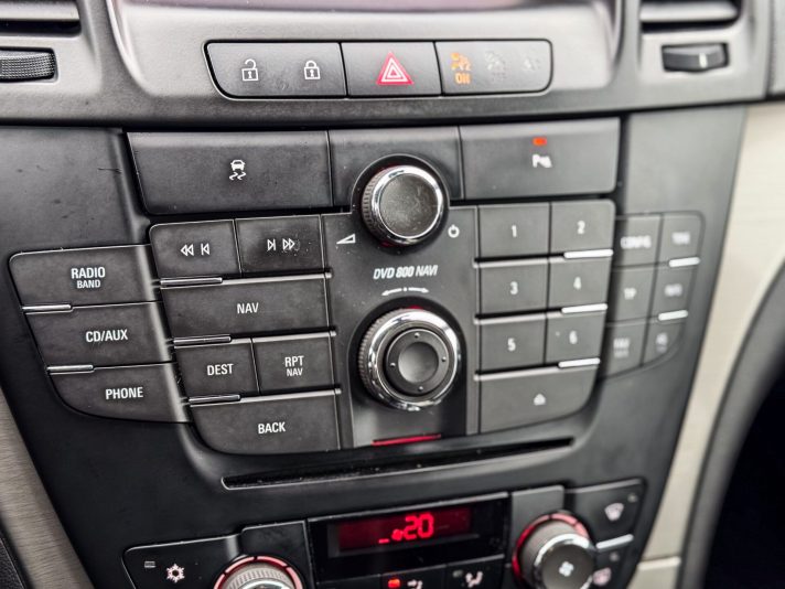 OPEL INSIGNIA SPORTS TOURER