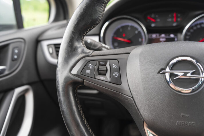 OPEL ASTRA SPORTS TOURER+