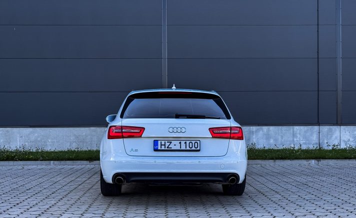 AUDI A6 AVANT