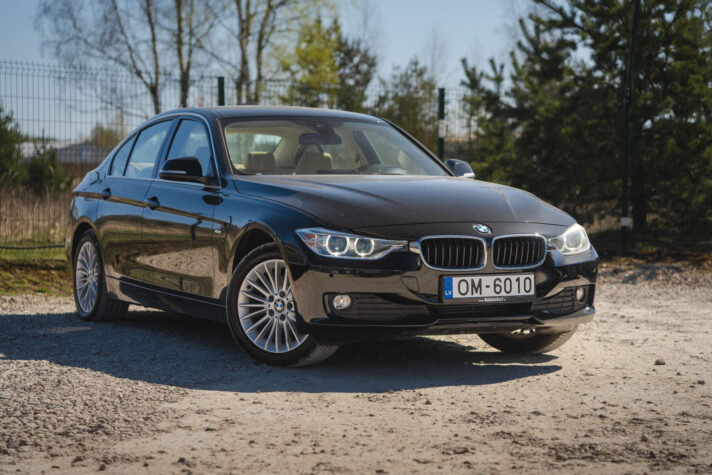 BMW 320