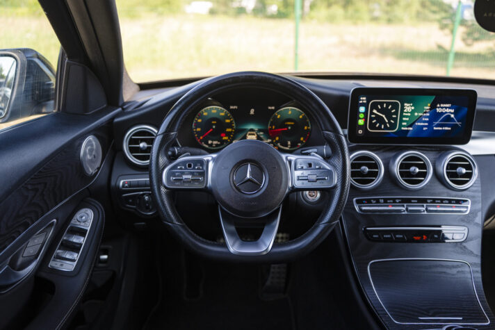 MERCEDES BENZ C180
