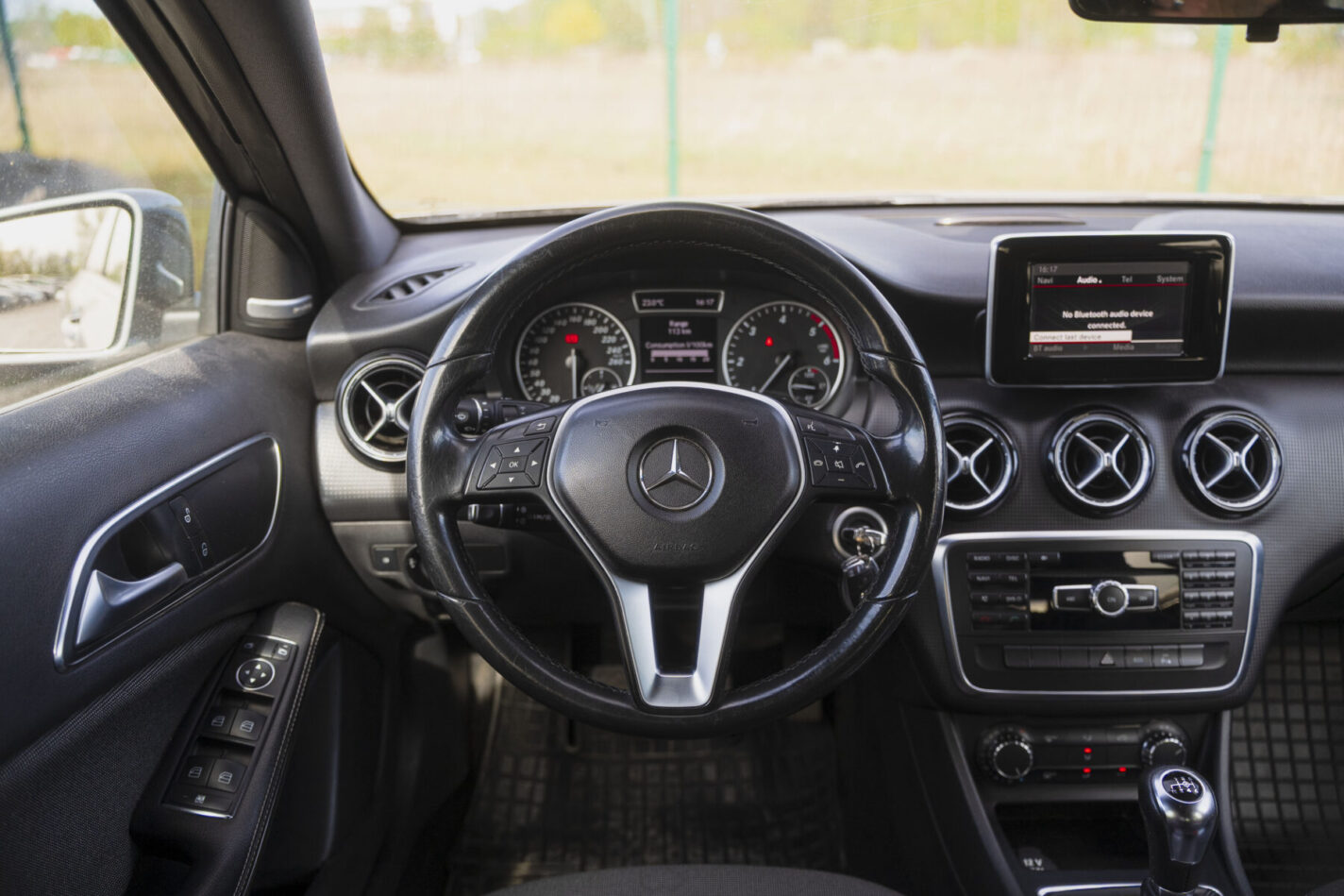 MERCEDES BENZ A180