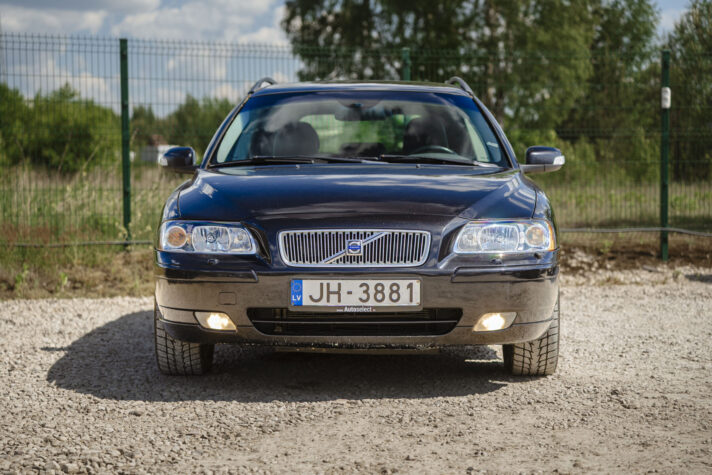 VOLVO V70