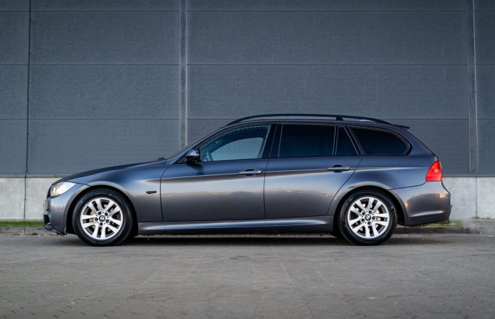 BMW 325