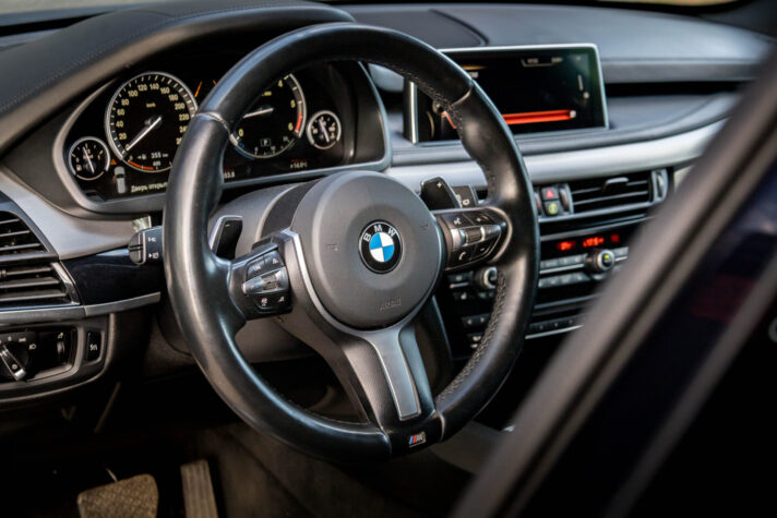 BMW X5 M50D