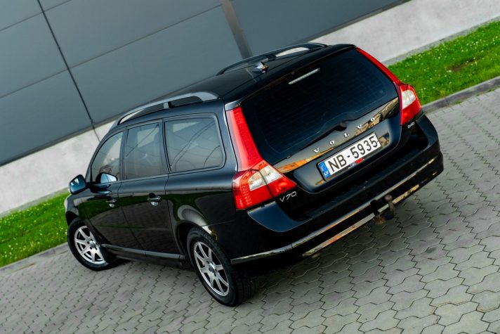 VOLVO V70