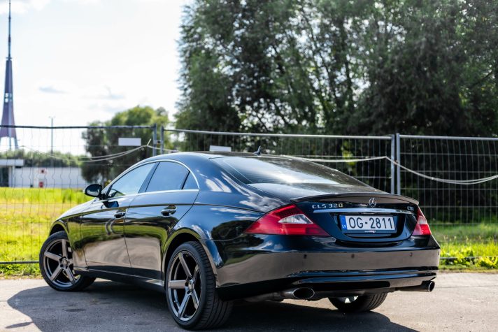 MERCEDES BENZ CLS 320