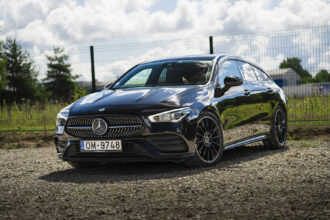 MERCEDES BENZ CLA 200D
