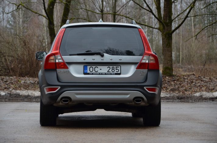 Tikko ievests. Volvo Xc70 2.4D5 (158kw-215z/s) Dīzelis 4×4 Awd pilnpiedziņas ar automātisko ātrumkārbu.