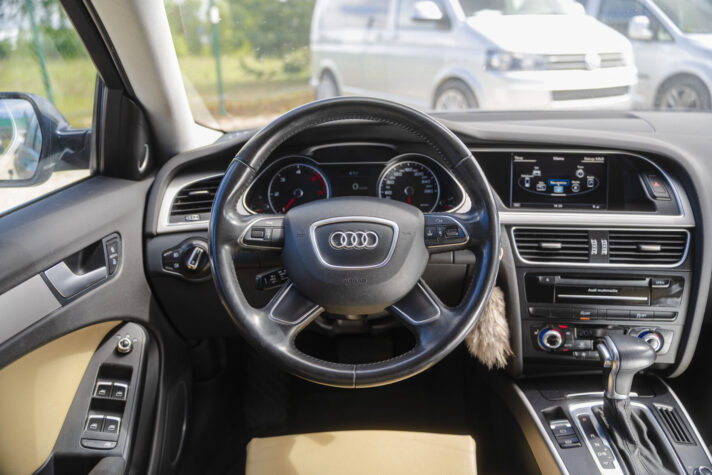AUDI A4 AVANT FACE-LIFT