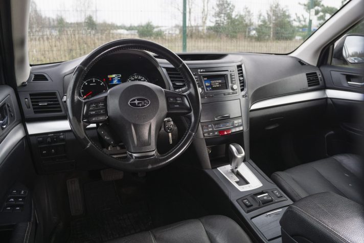 SUBARU LEGACY