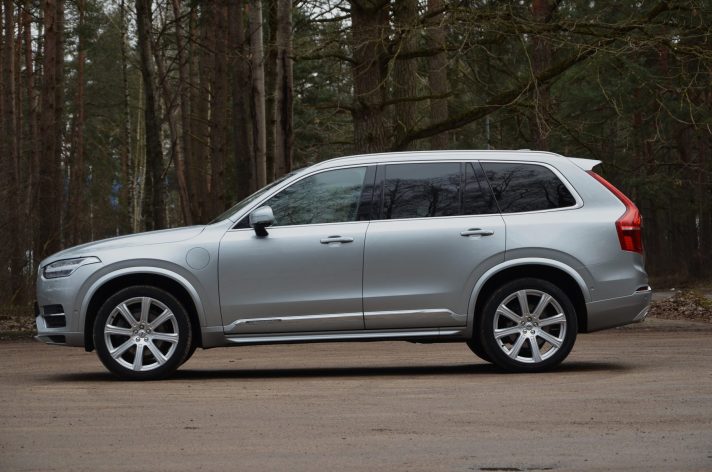 Tikko ievests. 2016. gada modelis. Volvo Xc90 Inscription T8 Twin Engine Awd Plug-In Hybrid.