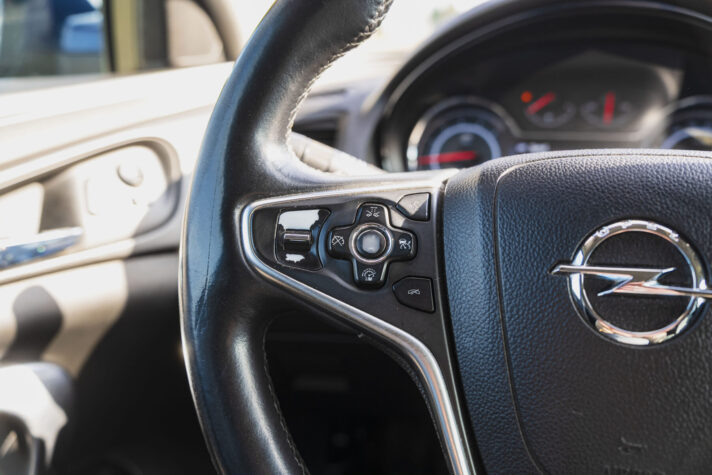 OPEL INSIGNIA SPORTS TOURER SW