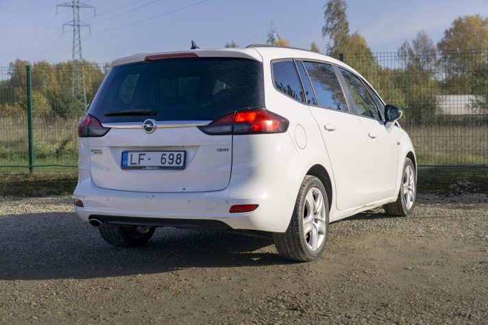 OPEL ZAFIRA TOURER