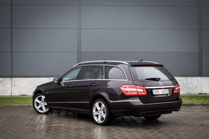 Mercedes Benz E350