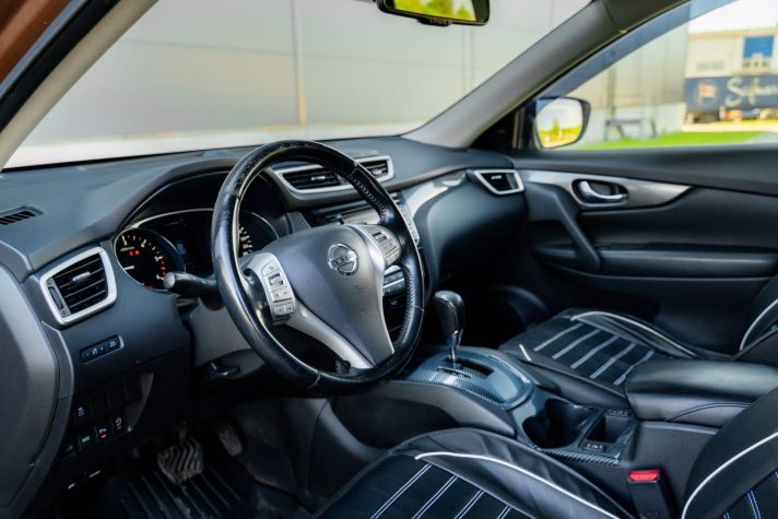 NISSAN X TRAIL