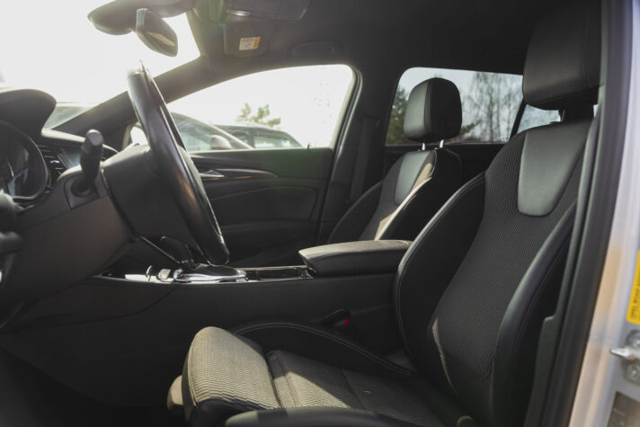 OPEL INSIGNIA SPORTS TOURER 4X4