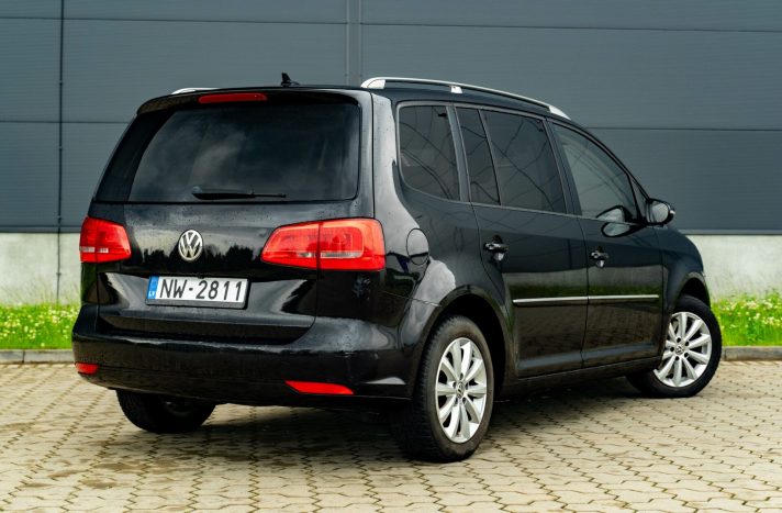 VW TOURAN