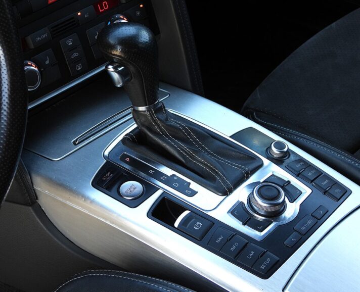 AUDI A6 AVANT S-LINE