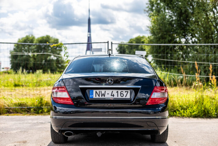 MERCEDES BENZ C220