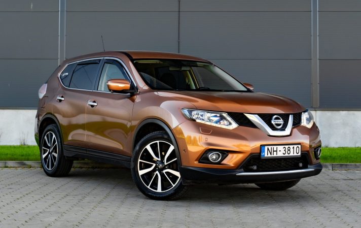 NISSAN X TRAIL