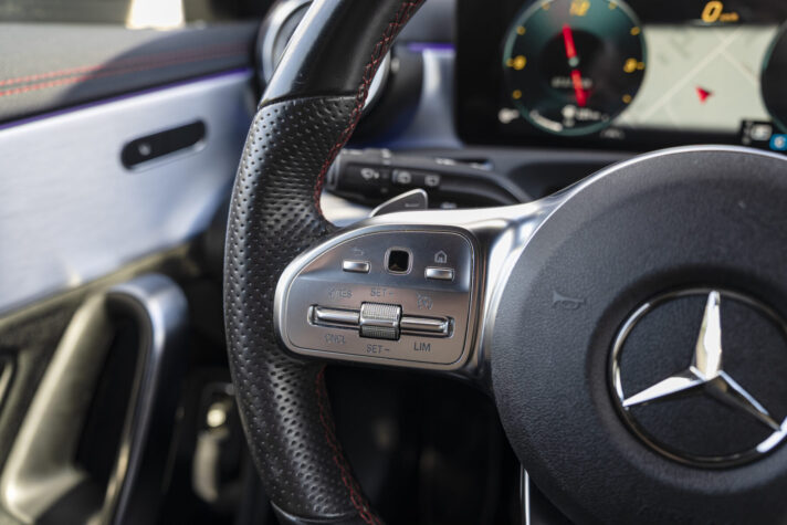 MERCEDES BENZ CLA 200D
