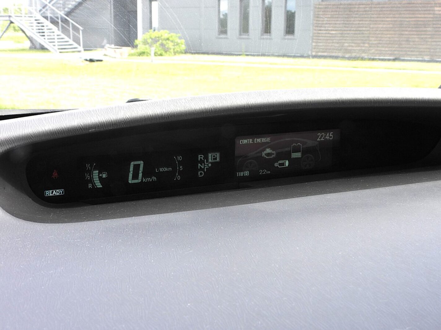 TOYOTA PRIUS
