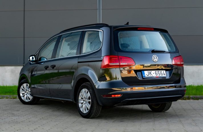 VW SHARAN