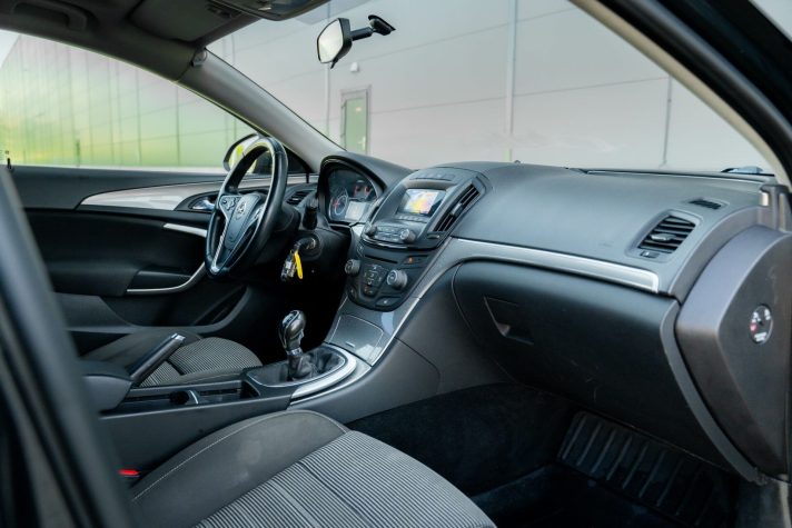 OPEL INSIGNIA SPORTS TOURER