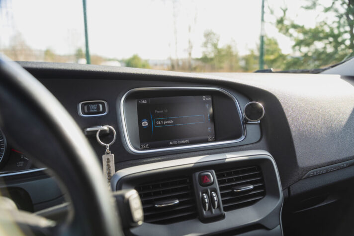 VOLVO V40 CROSS COUNTRY
