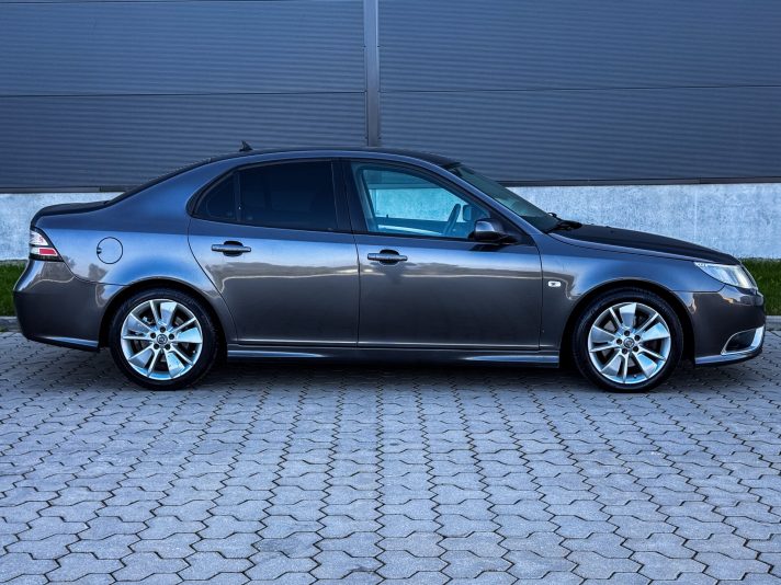 SAAB 9-3