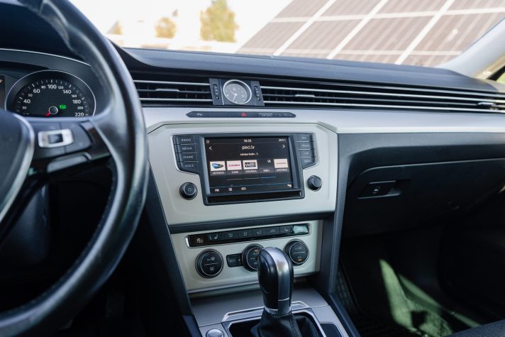 VW PASSAT
