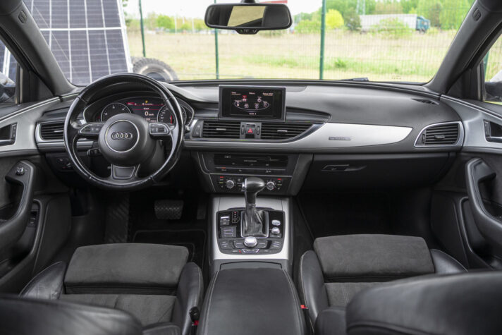 AUDI A6 AVANT QUATTRO