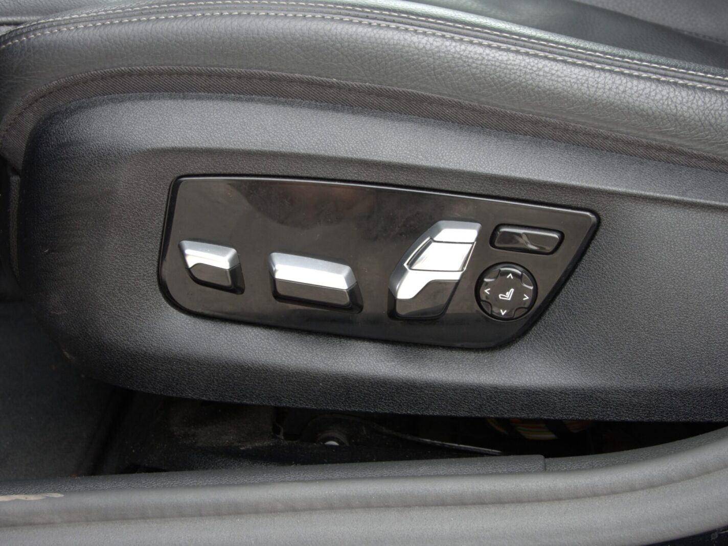 BMW 520I