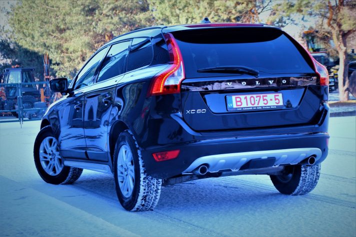VOLVO XC60 2.4 158KW  SUMMUM AVD AUTOMĀTS