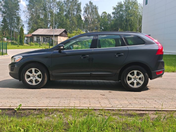 VOLVO XC60 2.4 D5, 151KW.