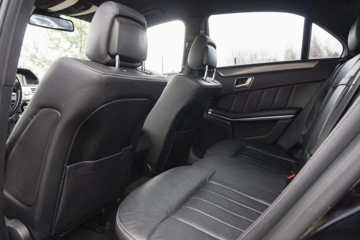 MERCEDES BENZ E220