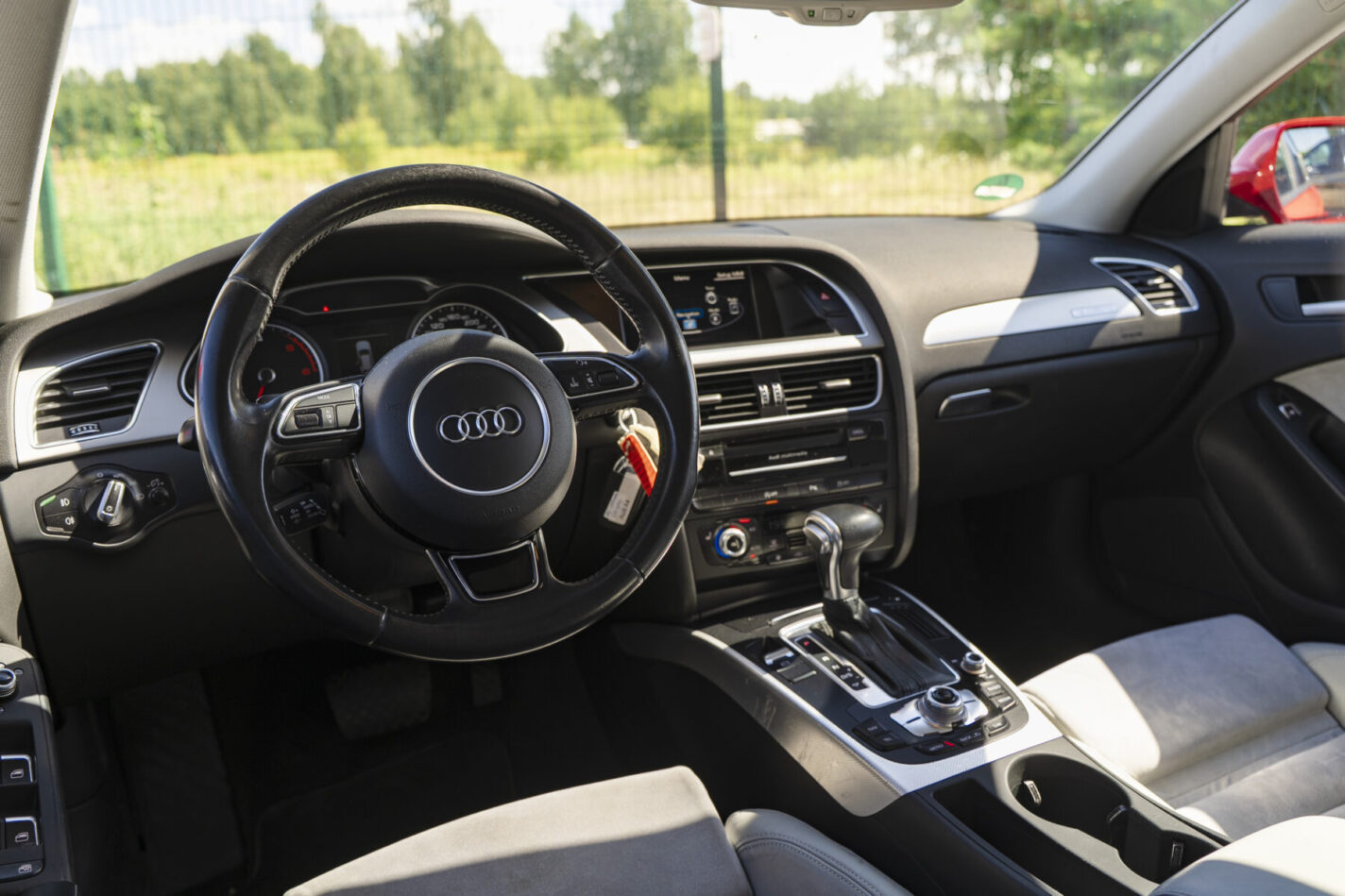 AUDI A4 AVANT QUATTRO