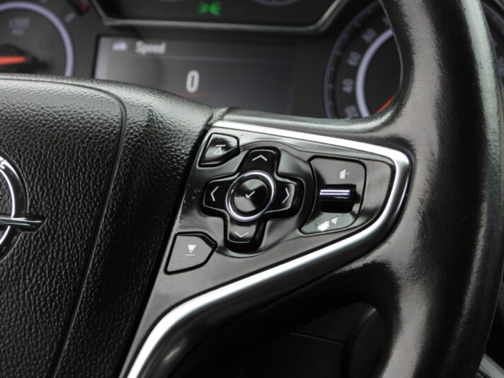 OPEL INSIGNIA SPORTS TOURER SW