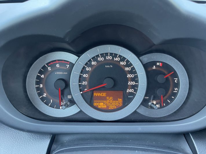 No Vācijas ,Toyota RAV-4 2.2 Dīzelis 2007 gada  4x4