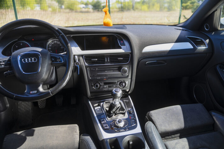 AUDI A4 S-LINE