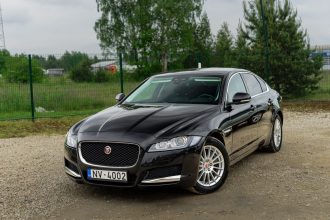 JAGUAR XF