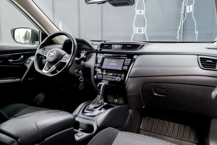 NISSAN X TRAIL